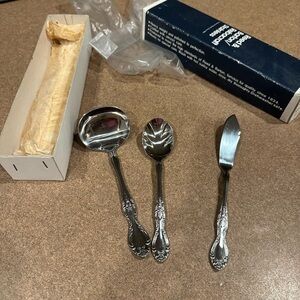 Reed & Barton Silver Ornate Serving Ladle, Spoon & Spreader new